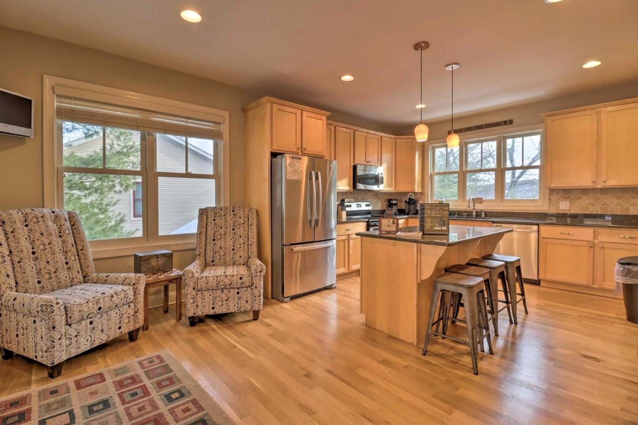 Lake Harmony Home With Hot Tub Less Than Half Mi To Ski! Exterior photo